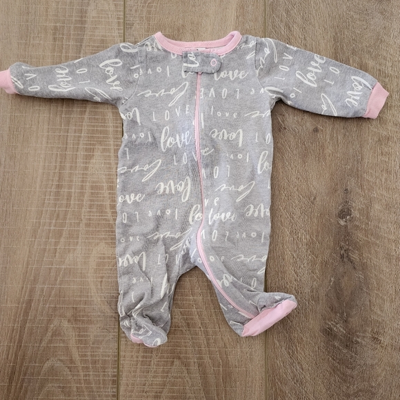 GERBER | Newborn Babygirl footed PJ’s Bundle - Picture 6 of 6